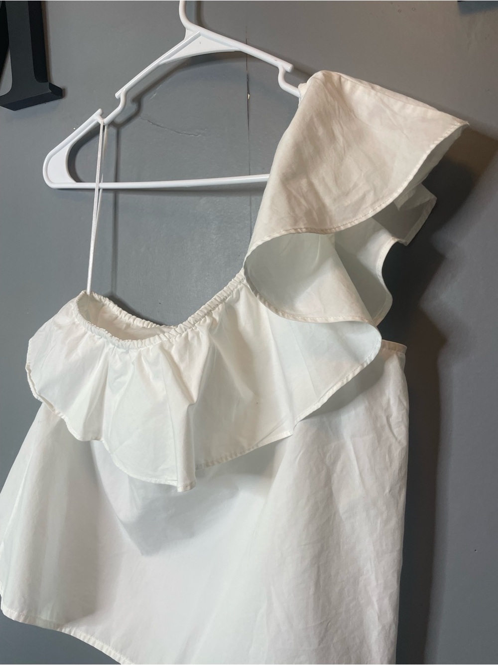 Banana Republic White Ruffle One-Shoulder Top  small - Picture 11 of 11